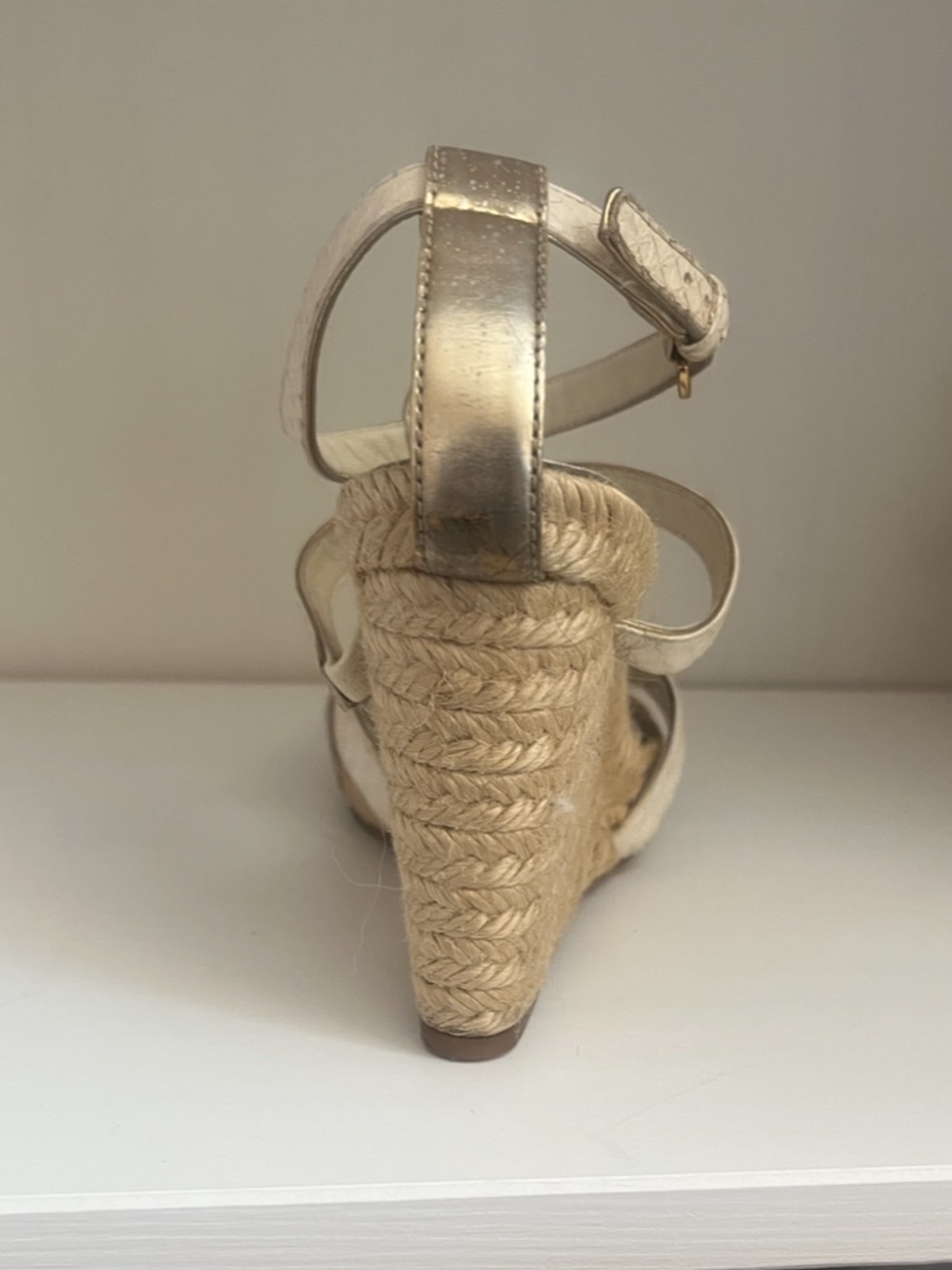 Louis Vuitton White and Gold Espadrille Wedge Sandals 6 - Picture 5 of 15